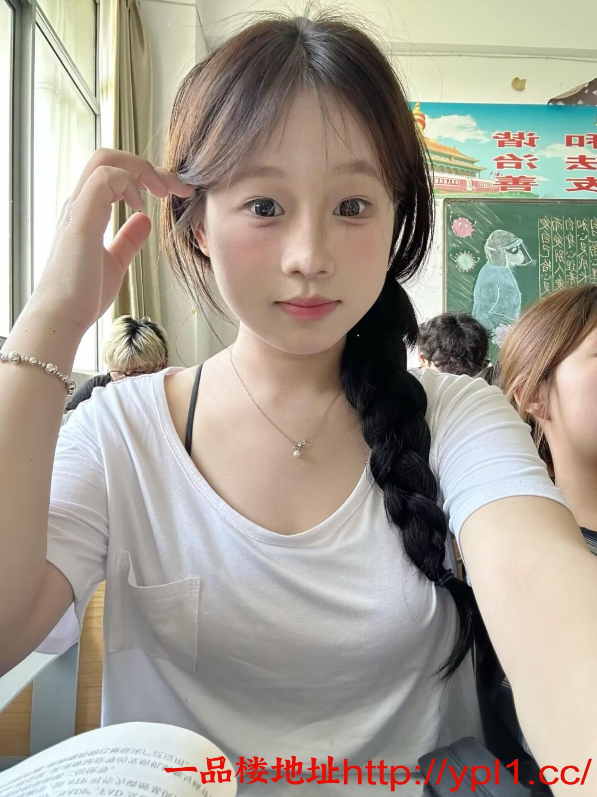 4DFA639B43EF00E23C87A88E83F18BEB.jpg
