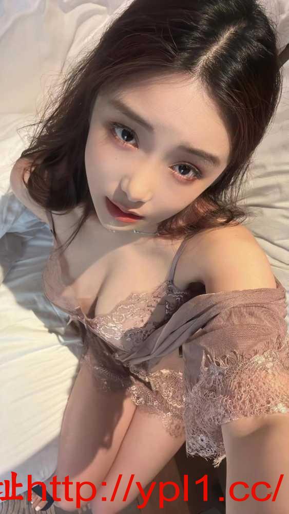 234257tqarlx8bjukexx89.jpg